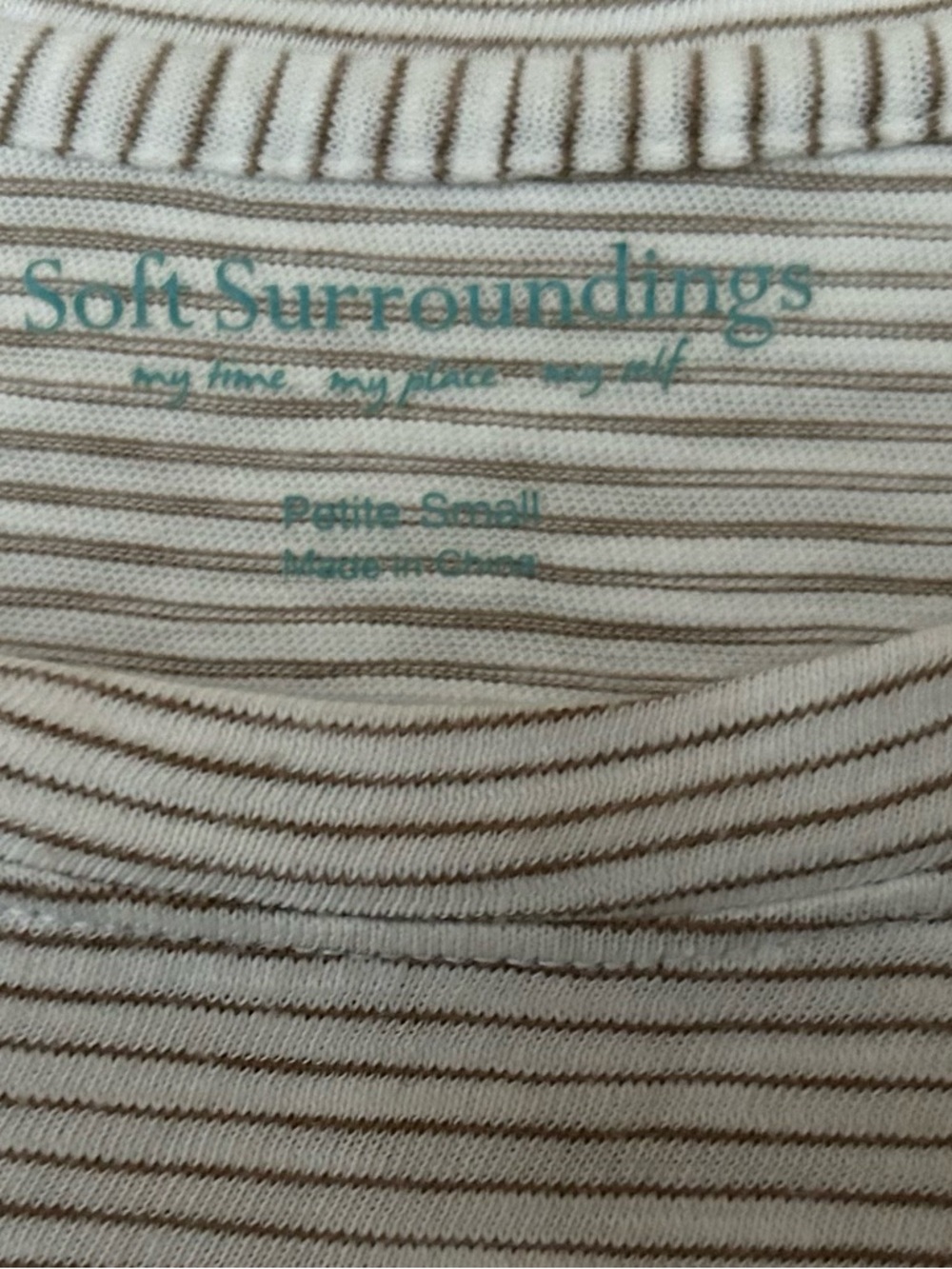 Soft Surrounding Cotton/Polyester Blend Ruffle Bottom Striped Top Size Small. - Picture 3 of 4